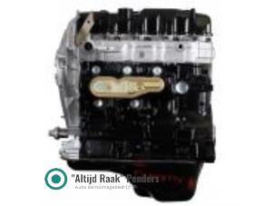 Motor van een Mitsubishi L-200 2.5 TDI 2002