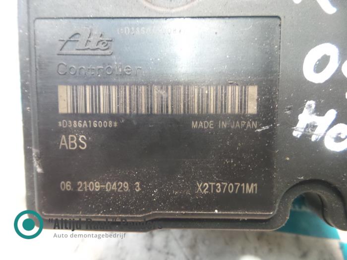Używane Pompa ABS Honda CR-V (RD5/6/7/8) 2.0i 16V VTEC Cena na żądanie oferowane przez "Altijd Raak" Penders
