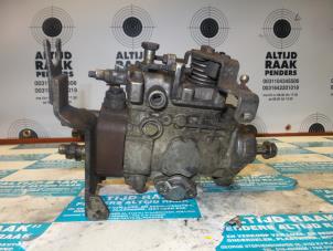 Used Mechanical fuel pump Volkswagen Transporter Price on request offered by "Altijd Raak" Penders