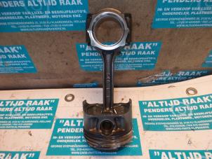 Used Connecting rod Suzuki Vitara Price on request offered by "Altijd Raak" Penders