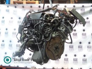 Engine from a BMW 3 serie (E46/2) 318 Ci 16V 2004