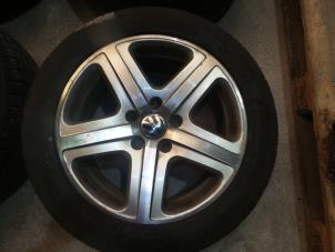 Used Set of wheels Volkswagen Touareg (7LA/7L6) 5.0 TDI V10 Price on request offered by "Altijd Raak" Penders
