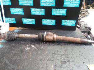 Used Front drive shaft, right Volvo C30 (EK/MK) 2.0 D 16V Price on request offered by "Altijd Raak" Penders
