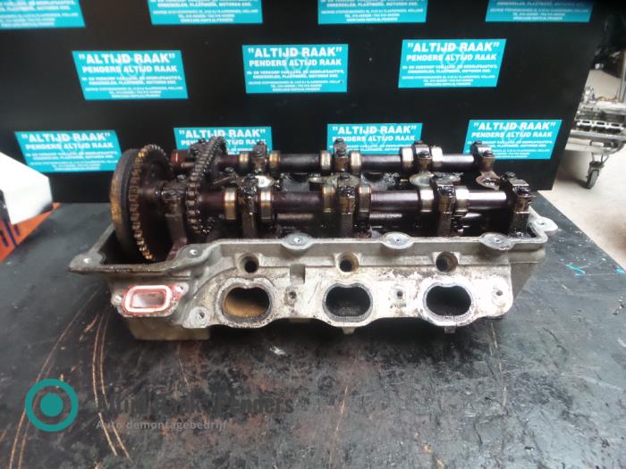 Usagé Culasse Chrysler 300 M Prix sur demande proposé par "Altijd Raak" Penders