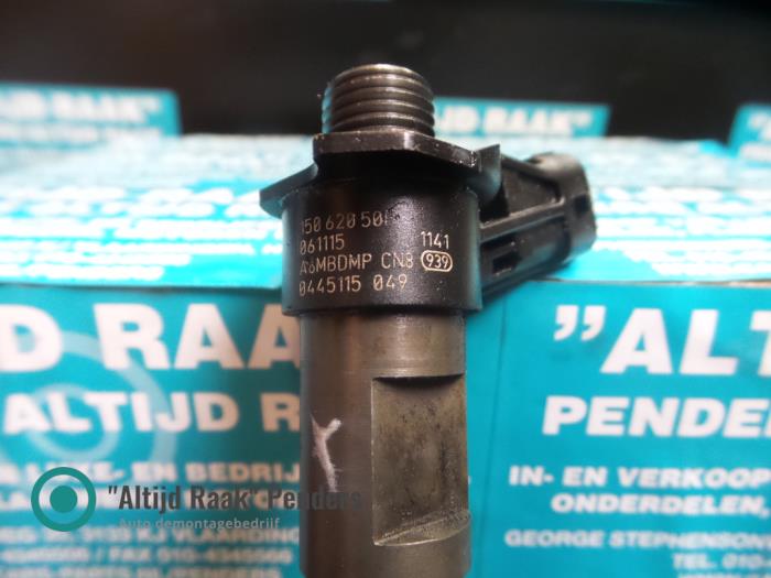 Usagé Injecteurs Jeep Cherokee Prix sur demande proposé par "Altijd Raak" Penders