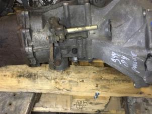 Used Gearbox Porsche 944/951 Price on request offered by "Altijd Raak" Penders