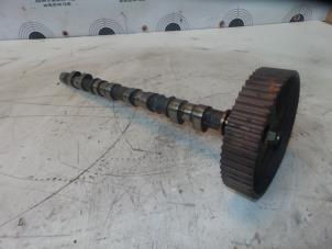 Used Camshaft Hyundai Trajet Price on request offered by "Altijd Raak" Penders
