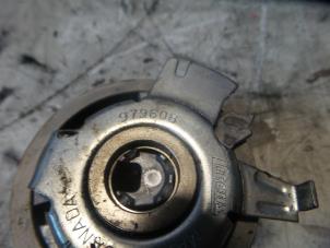 Used Timing belt tensioner Volkswagen Golf Price on request offered by "Altijd Raak" Penders