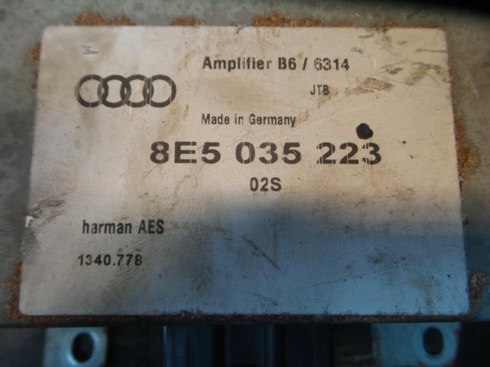 Radio amplifier from a Audi A4 2004