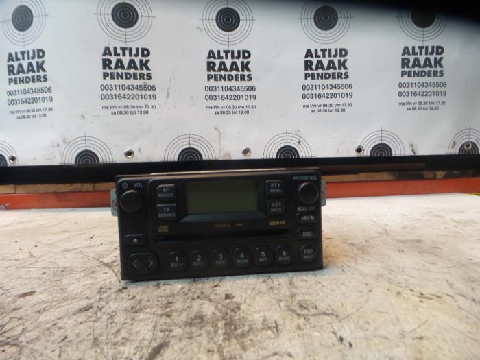 toyota rav4 2004 radio