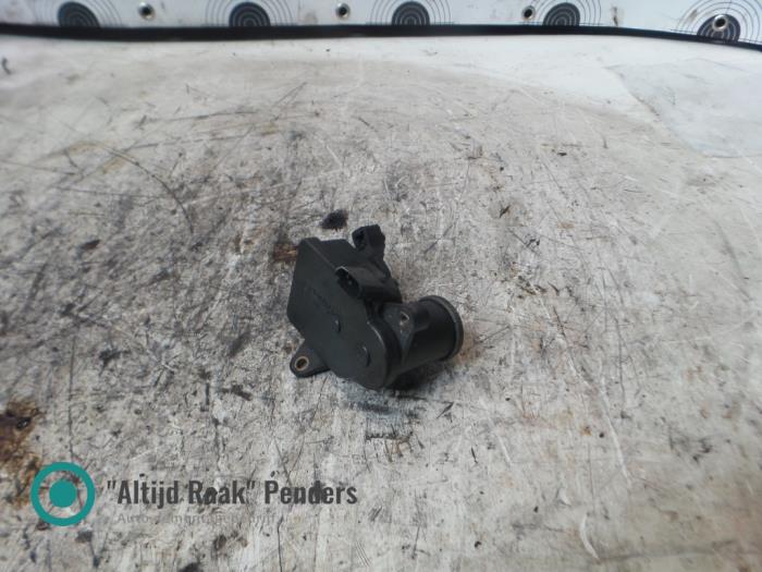 Begagnade Vortexventilmotor Mercedes Sprinter Pris på förfrågan erbjuds av "Altijd Raak" Penders