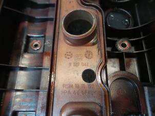 Used Rocker cover Opel Astra Price on request offered by "Altijd Raak" Penders