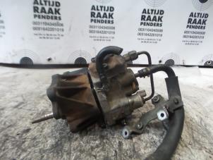 Used Diesel pump Mitsubishi Pajero Price on request offered by "Altijd Raak" Penders