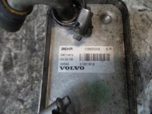 Usados Refrigerador de aceite Volvo V70 Precio de solicitud ofrecido por "Altijd Raak" Penders