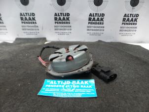 Used Fan motor Porsche Cayenne (9PA) 4.5 V8 32V Turbo Price on request offered by "Altijd Raak" Penders