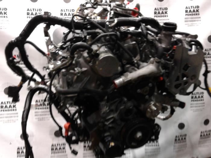 Motor van een Nissan Navara (D40) 3.0 dCi V6 24V DPF 4x4 2011