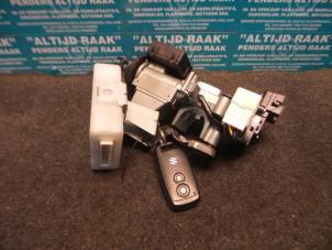 Used Ignition lock + key Suzuki Swift Price on request offered by "Altijd Raak" Penders