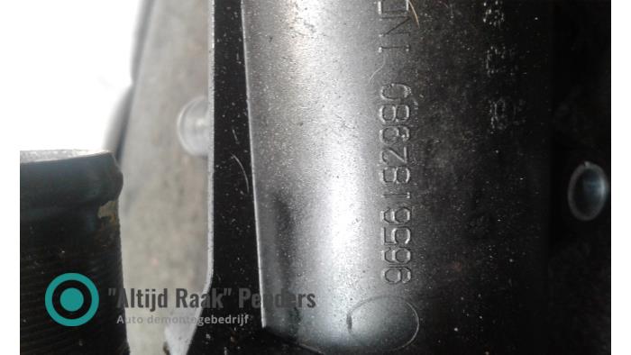 Begagnade Vattenrör Peugeot 307 Pris på förfrågan erbjuds av "Altijd Raak" Penders
