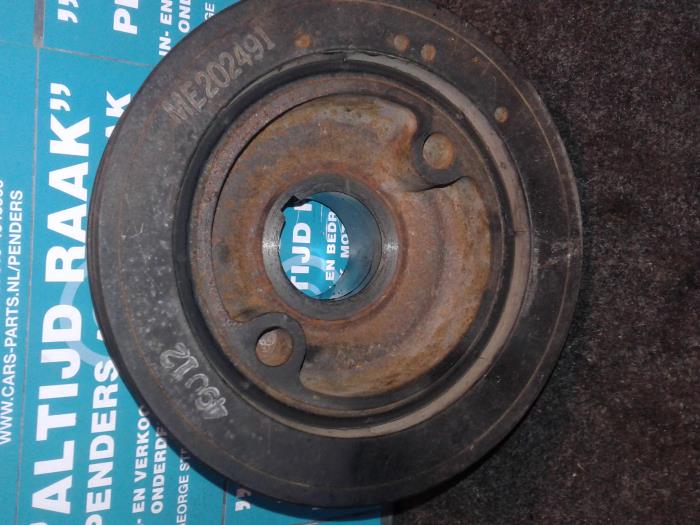 Crankshaft pulley from a Mitsubishi Pajero 2000