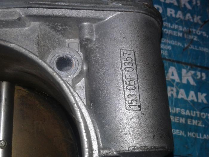 Throttle body from a Hummer H3 2005