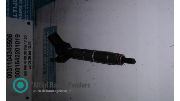 Usagé Injecteurs Mercedes S-Klasse Prix sur demande proposé par "Altijd Raak" Penders