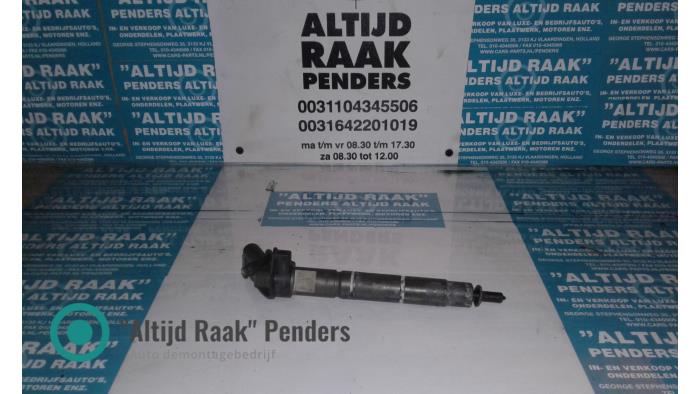 Usagé Injecteurs Mercedes S-Klasse Prix sur demande proposé par "Altijd Raak" Penders