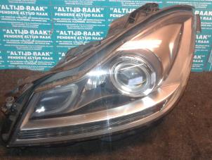 Used Headlight, left Mercedes C (W204) 6.2 C-63 AMG 32V Black Series Price on request offered by "Altijd Raak" Penders