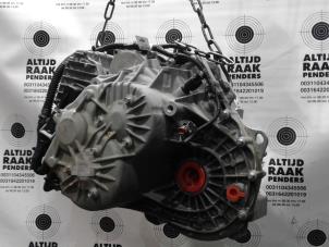 New Gearbox Renault Clio Price on request offered by "Altijd Raak" Penders
