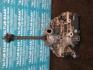 Used Hydraulic valve unit Audi A5 Price on request offered by "Altijd Raak" Penders