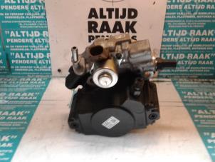 Używane Mechaniczna pompa paliwa Mercedes GLK-Klasse Cena na żądanie oferowane przez "Altijd Raak" Penders