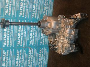 Used Hydraulic valve unit Volkswagen Passat Price on request offered by "Altijd Raak" Penders