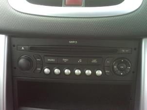 Usagé Radio/Lecteur CD Peugeot 207 CC (WB) 1.6 16V THP Prix sur demande proposé par "Altijd Raak" Penders