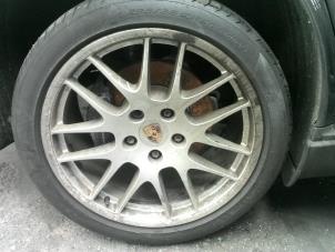 Used Wheel + tyre Porsche Panamera (970) 3.0 D V6 24V Price on request offered by "Altijd Raak" Penders