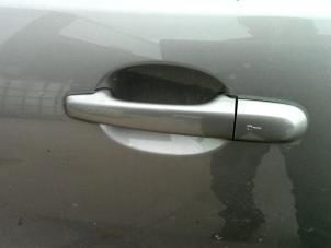 Used Door handle 4-door, front left Jaguar XF (CC9) 3.0 D V6 24V Price on request offered by "Altijd Raak" Penders
