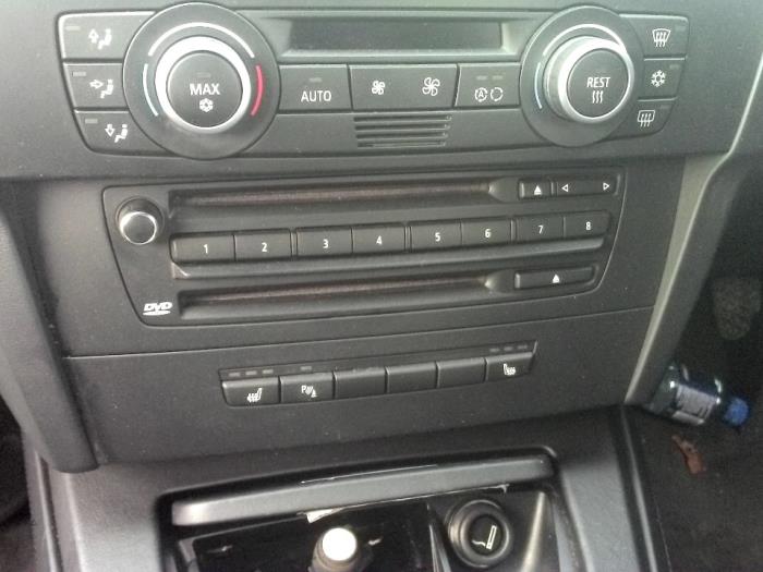 Radio CD Spieler van een BMW 3 serie (E93) M3 4.0 V8 32V 2008