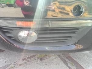 Used Fog light, front right Saab 9-5 (YS3G) 2.0 TiD 16V Price on request offered by "Altijd Raak" Penders