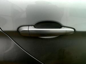 Używane Uchwyt drzwi prawych tylnych wersja 4-drzwiowa BMW 3 serie (F30) 328d 2.0 16V Cena na żądanie oferowane przez "Altijd Raak" Penders