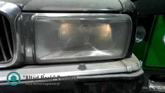 Używane Reflektor lewy Jaguar XJ6 (XJ40) 4.0 24V Cena na żądanie oferowane przez "Altijd Raak" Penders