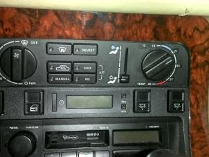 Used Air conditioning control panel Jaguar XJ6 (XJ40) 4.0 24V Price on request offered by "Altijd Raak" Penders