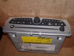 Used CD player Renault Megane Price on request offered by "Altijd Raak" Penders