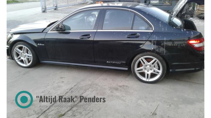 Used Engine management computer Mercedes C-Klasse AMG (W204) 6.2 C-63 AMG V8 32V Price on request offered by "Altijd Raak" Penders