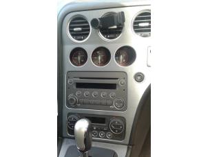 Used Air conditioning control panel Alfa Romeo 159 Sportwagon (939BX) 2.4 JTDm 20V Price on request offered by "Altijd Raak" Penders