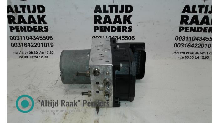 Begagnade ABS-pump Jaguar X-type 2.0 D 16V Pris på förfrågan erbjuds av "Altijd Raak" Penders