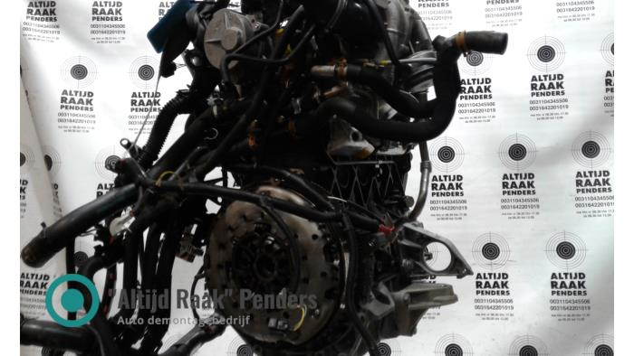 Engine from a Renault Scénic II (JM) 1.9 dCi 130 2006