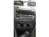 Radio/Lecteur CD d'un Volkswagen Golf VI Variant (AJ5/1KA), 2009 / 2013 1.6 TDI 16V 105, Combi, Diesel, 1.596cc, 77kW (105pk), FWD, CAYC, 2009-07 / 2013-07 2011