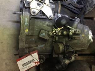 Used Gearbox Alfa Romeo 166 Price on request offered by "Altijd Raak" Penders