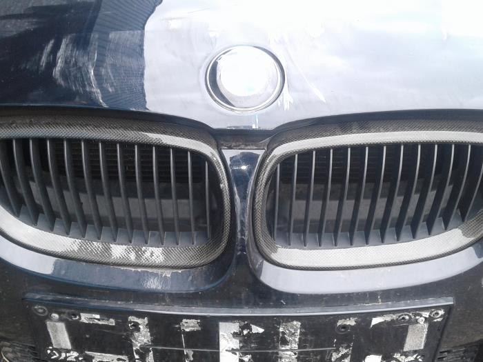Embellecedor de rejilla de un BMW 3 serie (E92) M3 4.0 V8 32V 2008