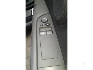 Used Electric window switch BMW 3 serie (E92) M3 4.0 V8 32V Price on request offered by "Altijd Raak" Penders