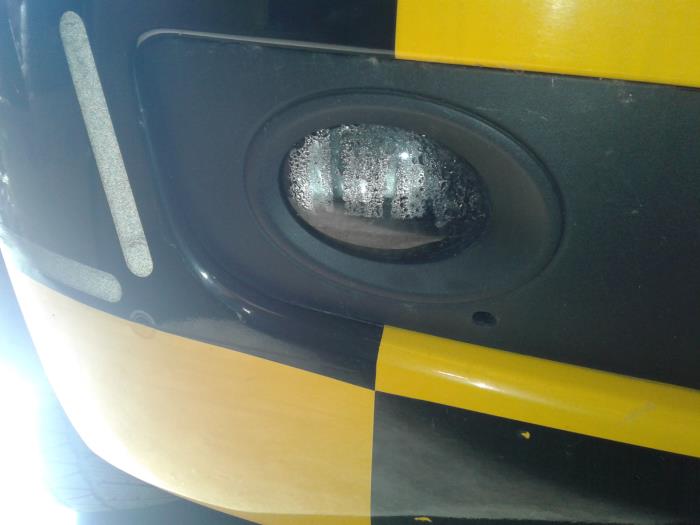 Feu antibrouillard avant droit d'un Volkswagen Amarok 2.0 BiTDI 16V 180 4Motion 2014