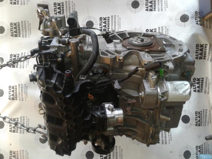 Motor de un Volvo S60 2011